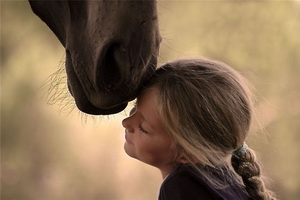 Анечка и лошадка